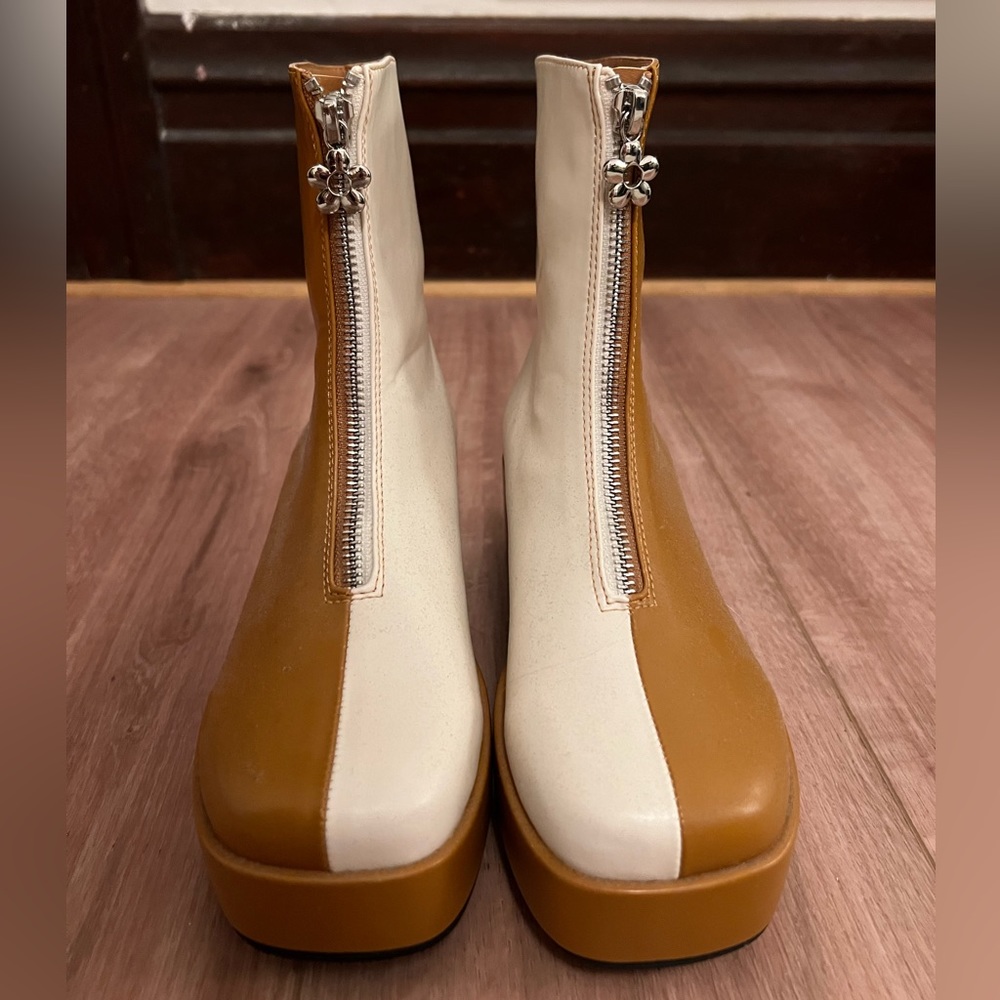 Lisa Say’s Gah Boots